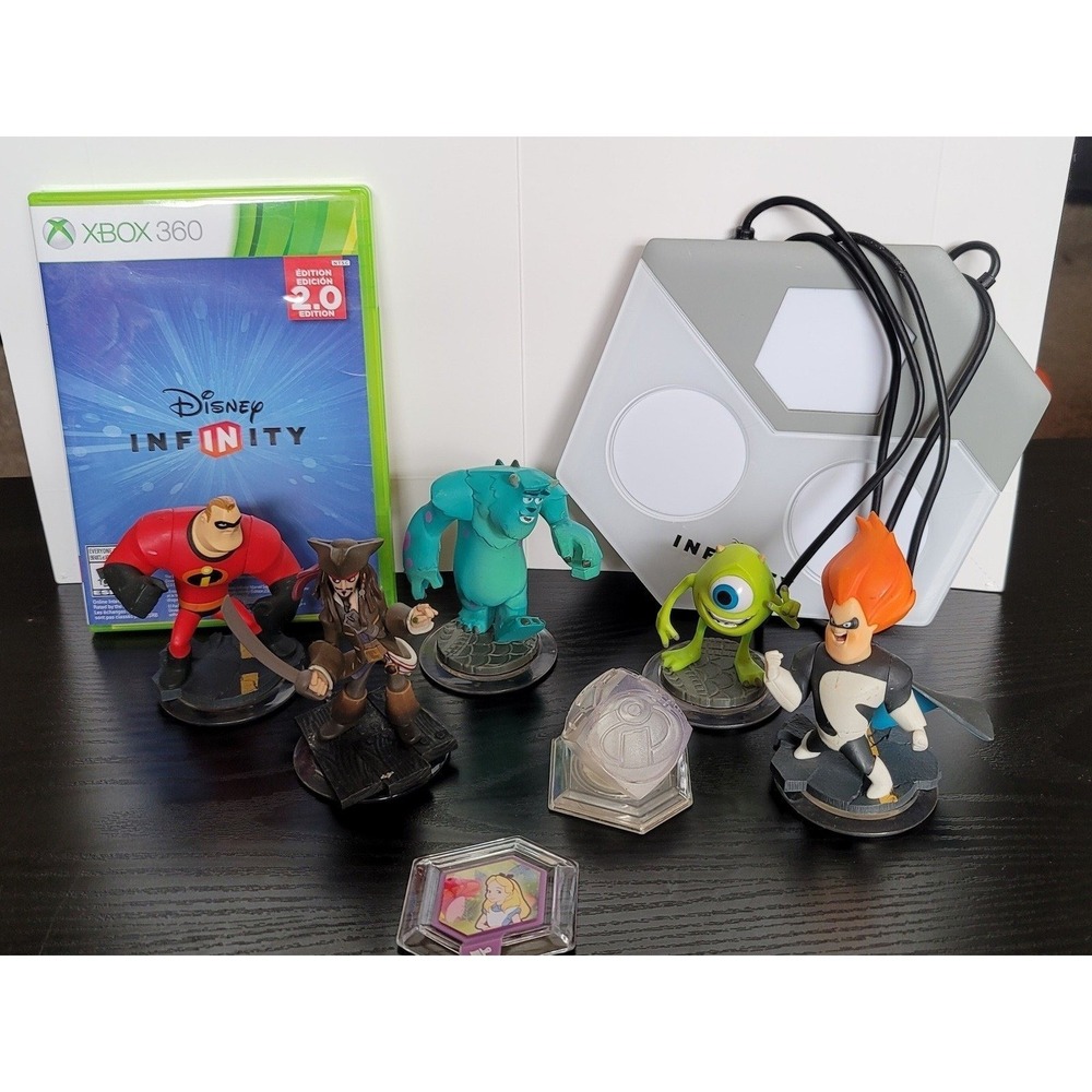 Disney Infinity 2.0 Bundle Xbox 360 Game, Base, Figures, Power Discs